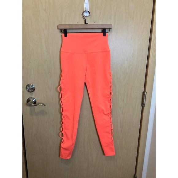 Alo Interlace Leggings - Picture 2 of 3